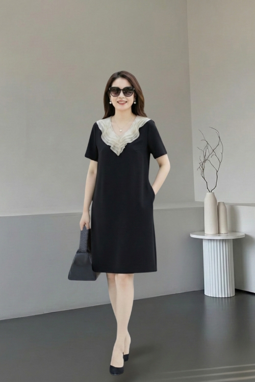 Đầm Suông Phối Cổ